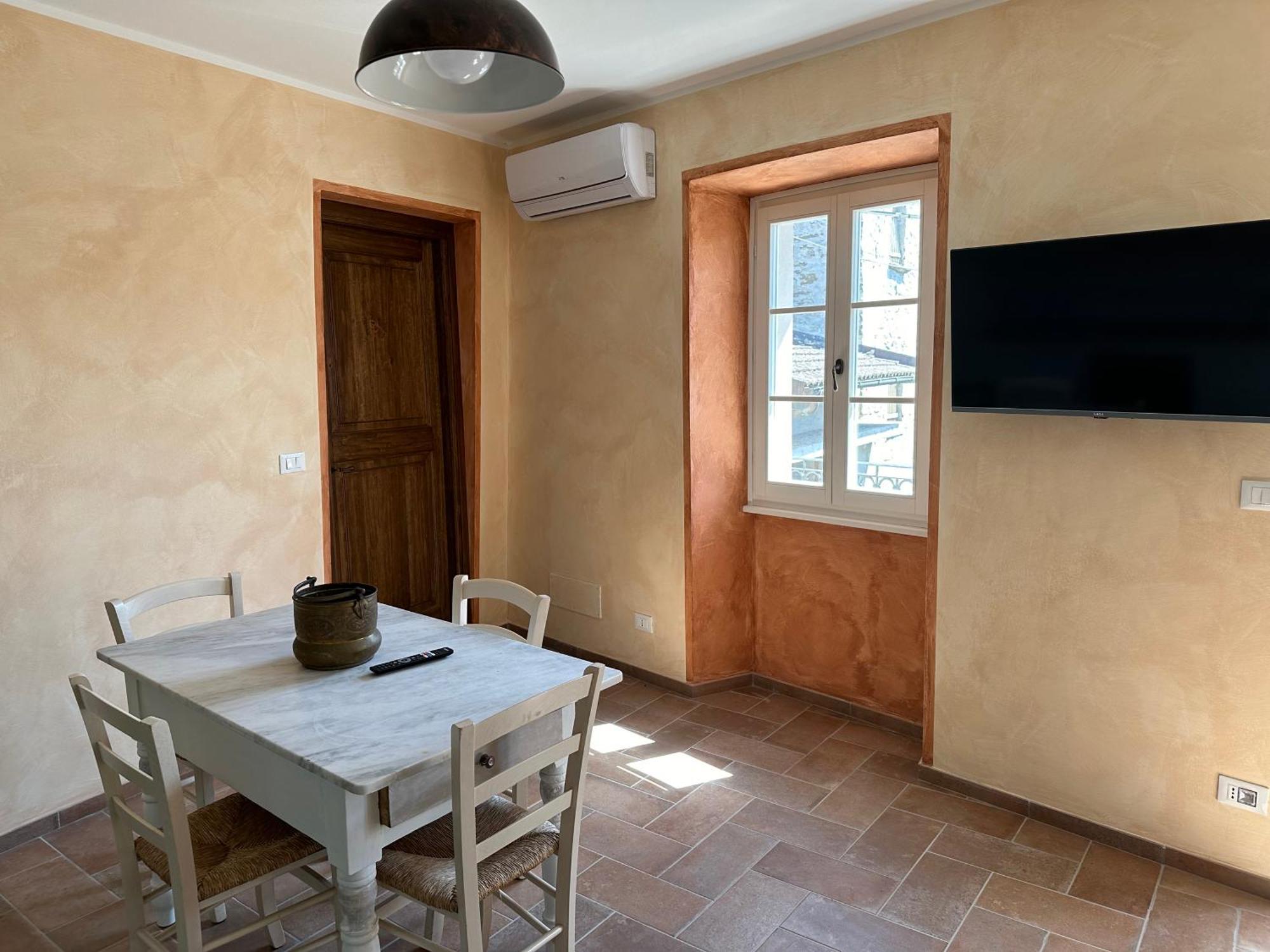 Nel Caruggio - B&B Mornese Exterior photo